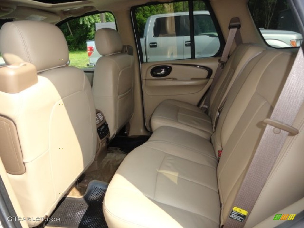 2004 Buick Rainier CXL AWD Rear Seat Photo #83341342