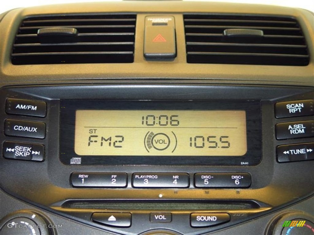 2005 Honda Accord LX Coupe Audio System Photos