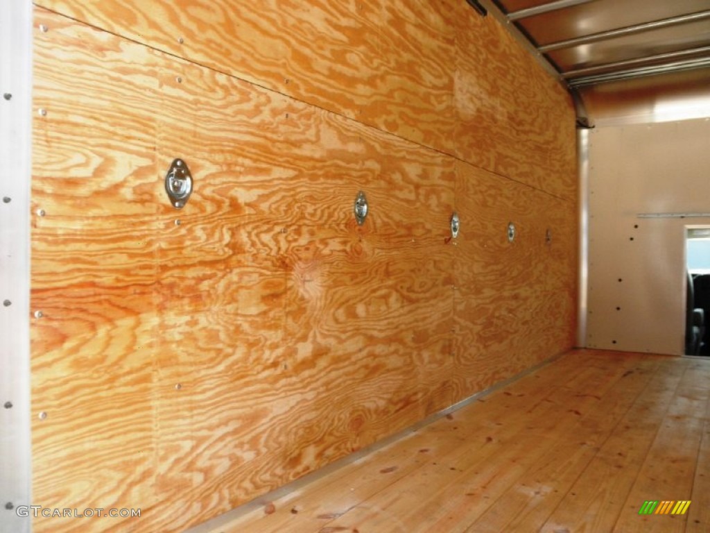 2013 GMC Savana Cutaway 3500 Commercial Moving Truck Trunk Photos