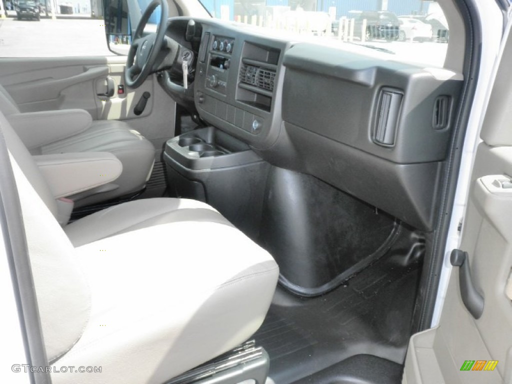 2013 GMC Savana Cutaway 3500 Commercial Moving Truck Interior Color Photos