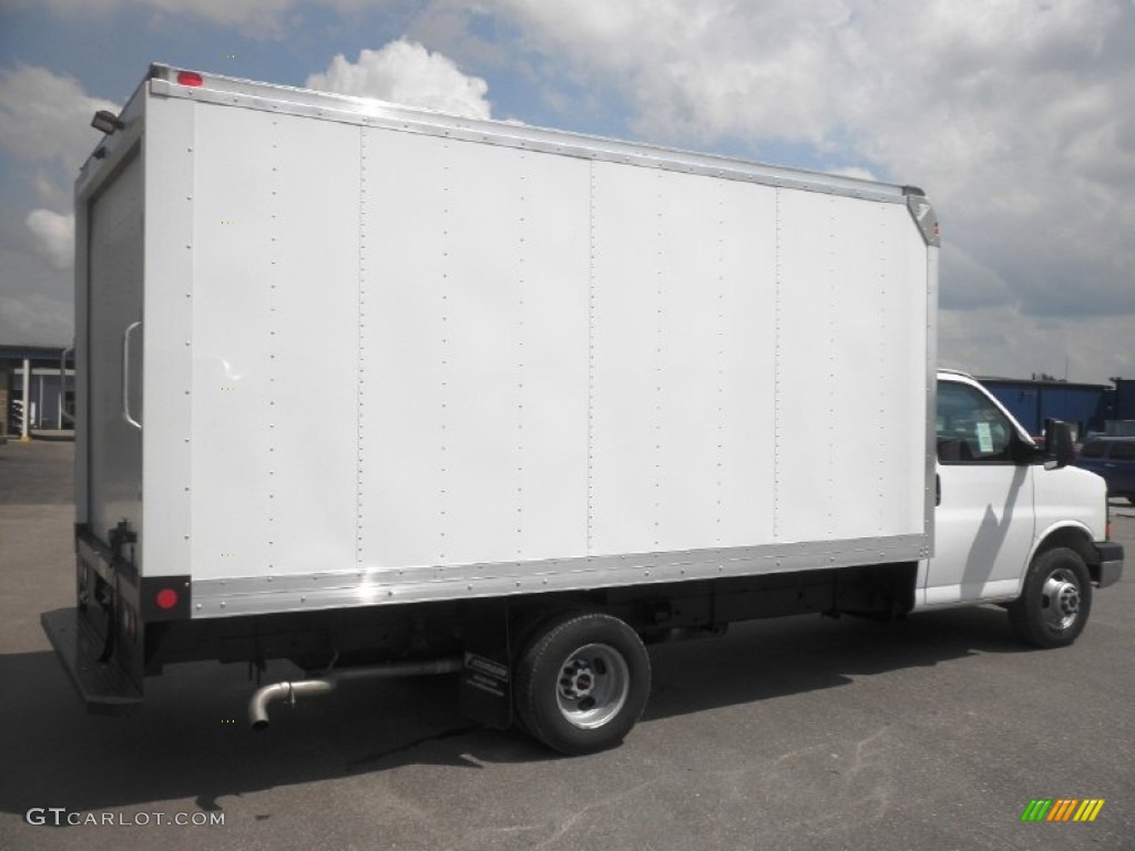 Summit White 2013 GMC Savana Cutaway 3500 Commercial Moving Truck Exterior Photo #83343160