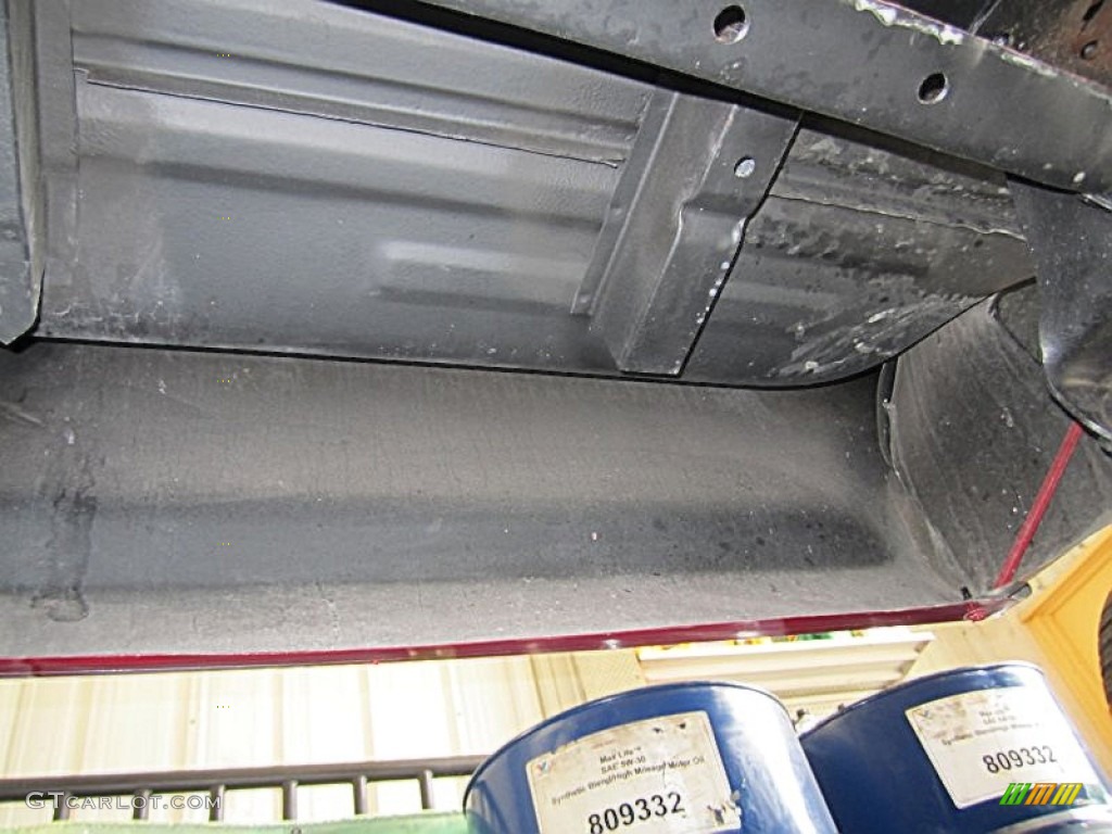 1978 Ford F150 Custom Regular Cab 4x4 Undercarriage Photo #83343363