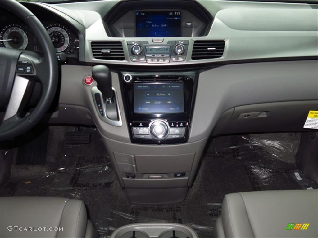 2014 Honda Odyssey EX-L Controls Photo #83344615