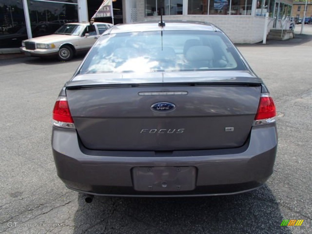 2011 Focus SE Sedan - Sterling Gray Metallic / Medium Stone photo #7