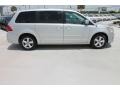 Mercury Silver Metallic - Routan SE Photo No. 11