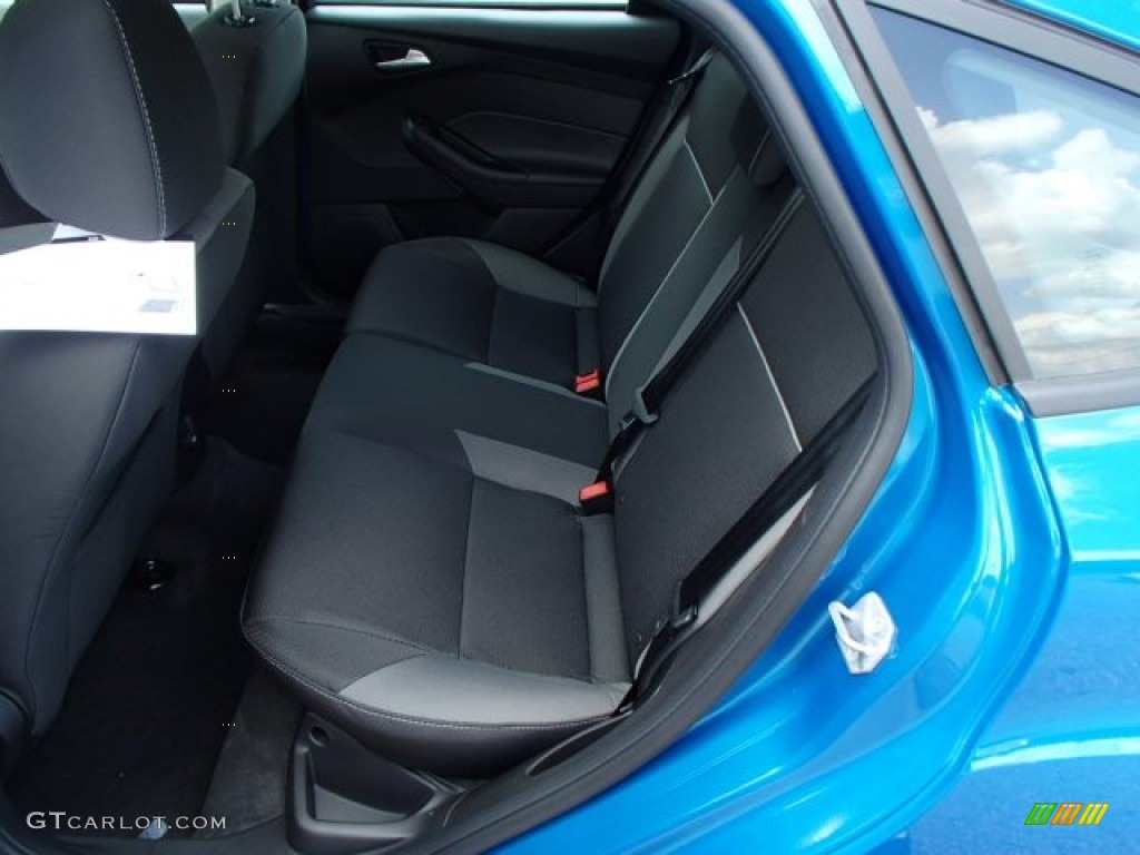 2013 Focus SE Hatchback - Blue Candy / Charcoal Black photo #12