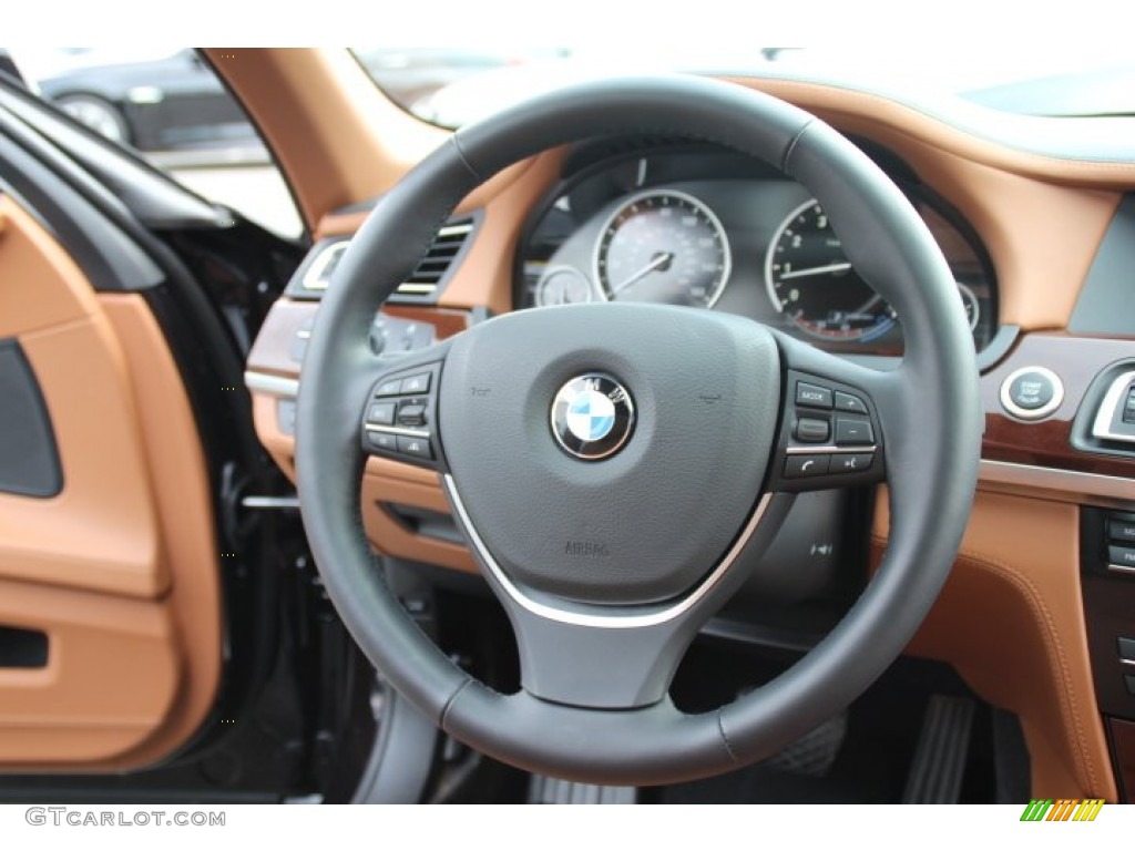 2012 BMW 7 Series 750Li Sedan Steering Wheel Photos