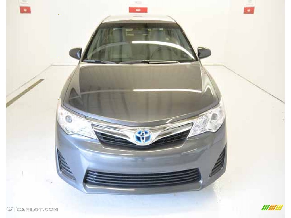 2013 Camry Hybrid LE - Magnetic Gray Metallic / Light Gray photo #2