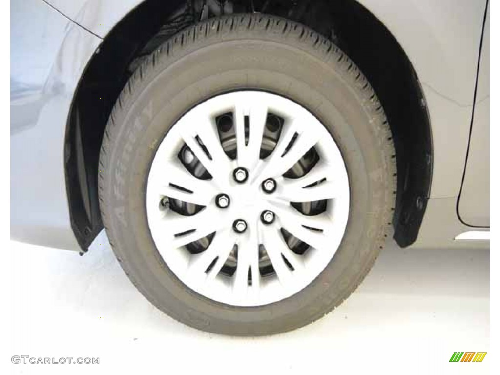 2013 Camry Hybrid LE - Magnetic Gray Metallic / Light Gray photo #4