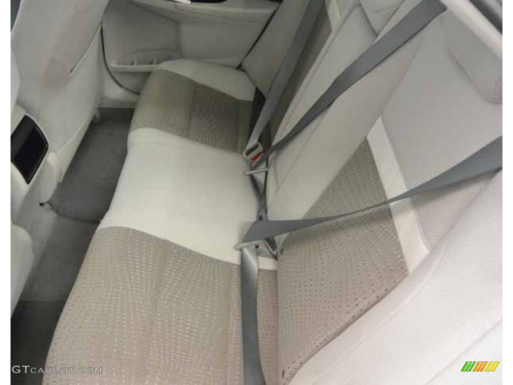 2013 Camry Hybrid LE - Magnetic Gray Metallic / Light Gray photo #6