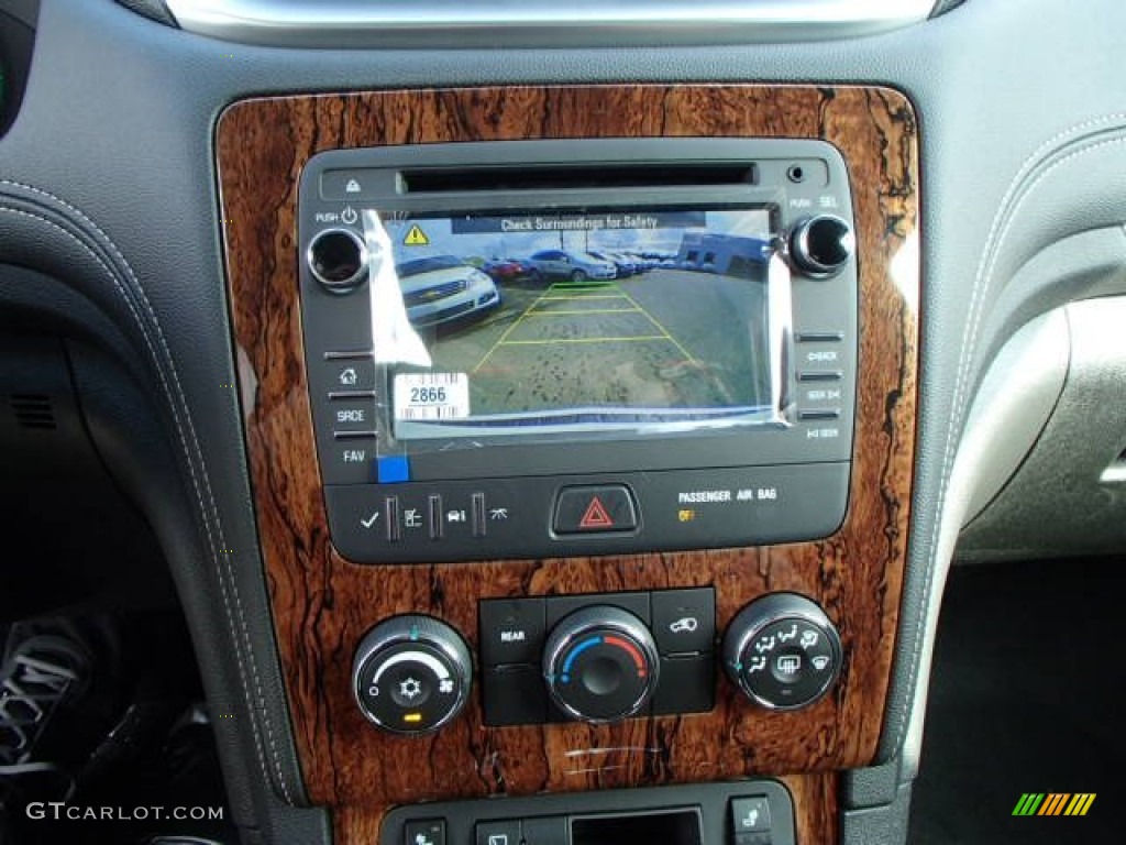 2014 Chevrolet Traverse LT AWD Controls Photo #83351558