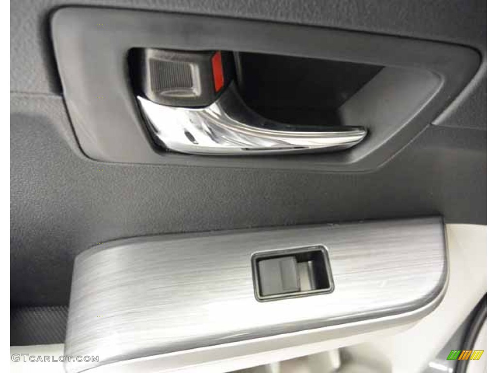 2013 Camry Hybrid LE - Magnetic Gray Metallic / Light Gray photo #7