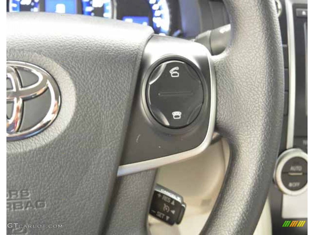 2013 Camry Hybrid LE - Magnetic Gray Metallic / Light Gray photo #17