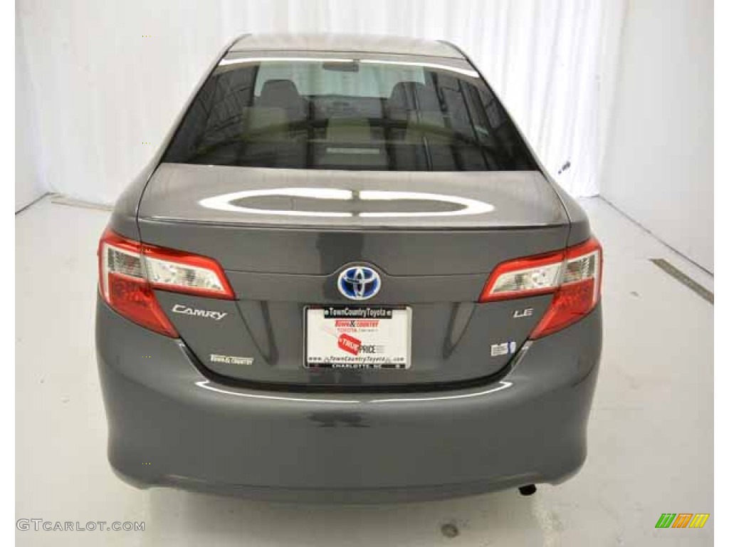 2013 Camry Hybrid LE - Magnetic Gray Metallic / Light Gray photo #25