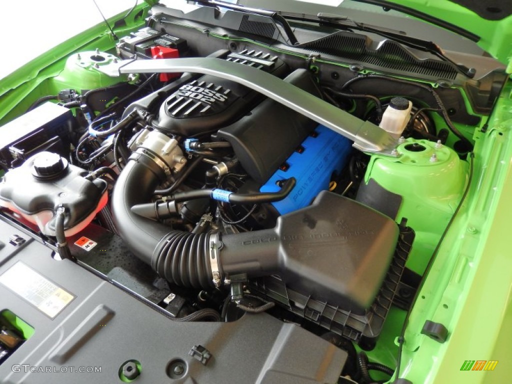 2013 Ford Mustang Boss 302 Engine Photos