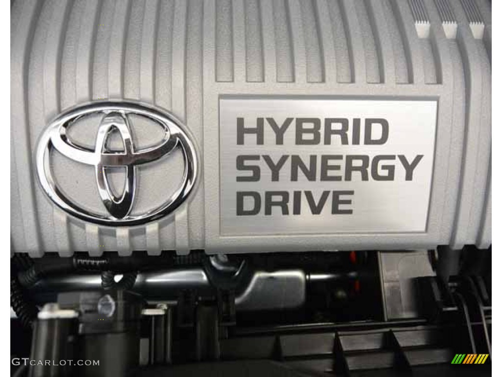 2013 Toyota Prius Two Hybrid Marks and Logos Photos