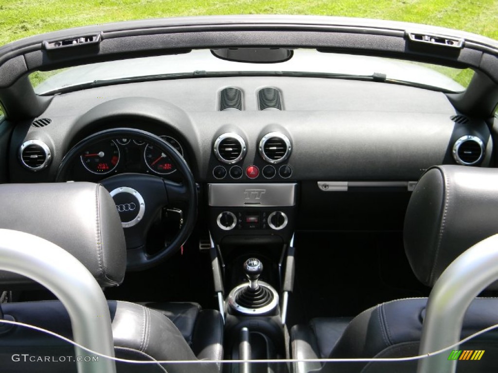 2004 Audi TT 1.8T quattro Roadster Ebony Dashboard Photo #83361022