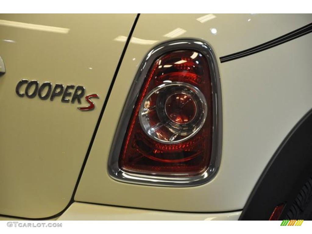 2013 Cooper S Hardtop - Pepper White / Carbon Black photo #14