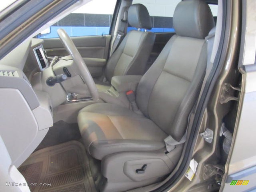 2008 Grand Cherokee Laredo 4x4 - Olive Green Metallic / Khaki photo #9