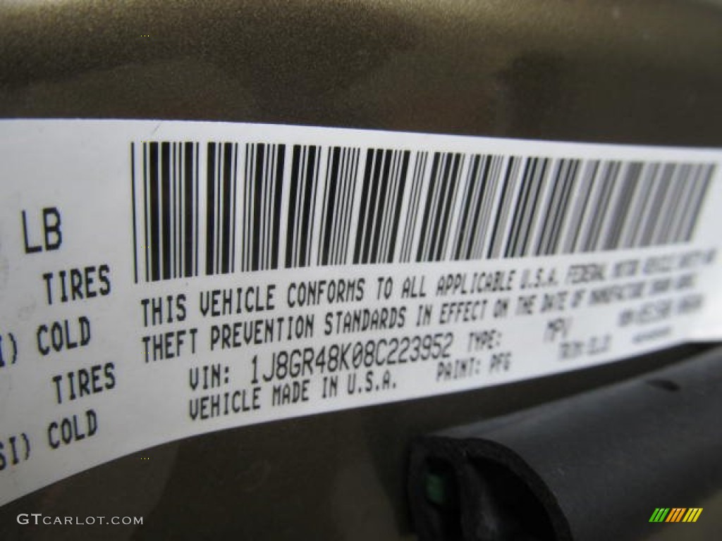 2008 Grand Cherokee Laredo 4x4 - Olive Green Metallic / Khaki photo #14