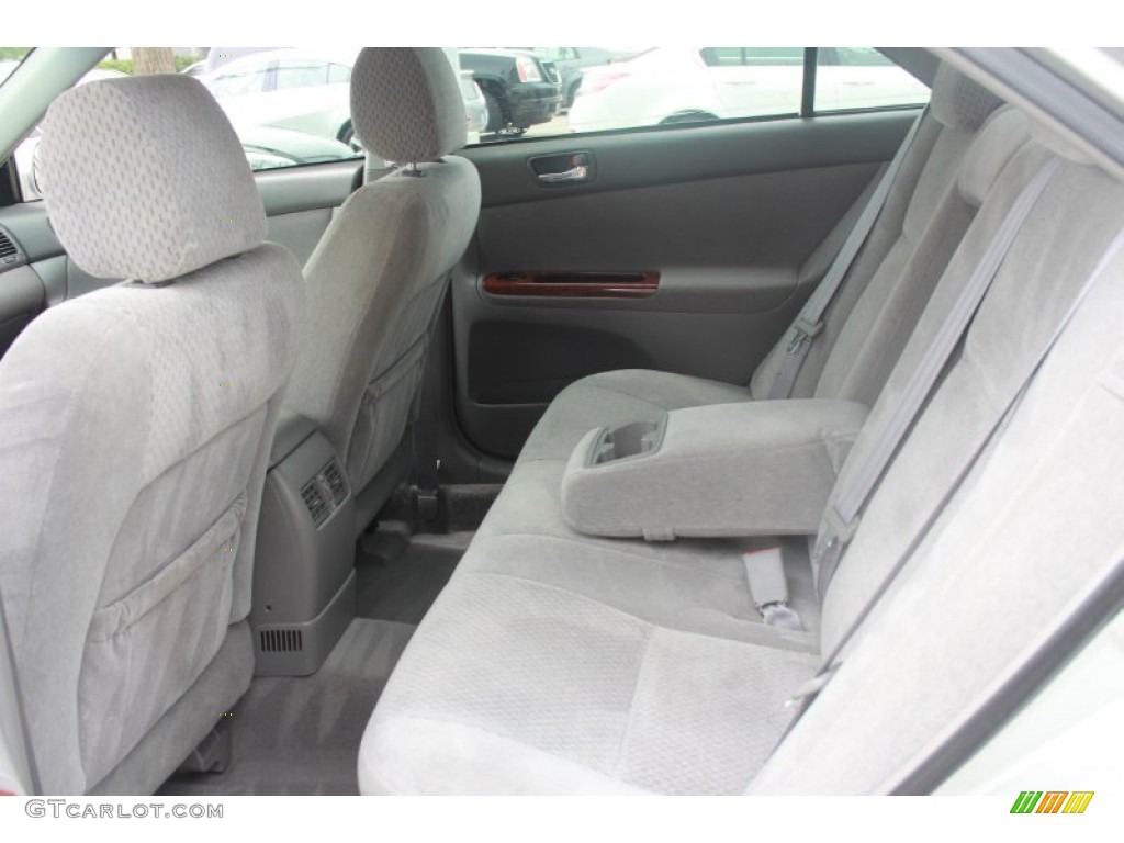 2004 Toyota Camry XLE Rear Seat Photos