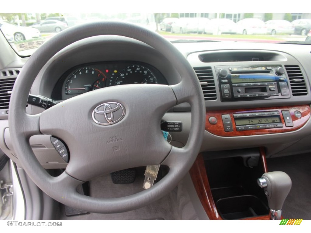 2004 Toyota Camry XLE Dark Charcoal Dashboard Photo #83368690