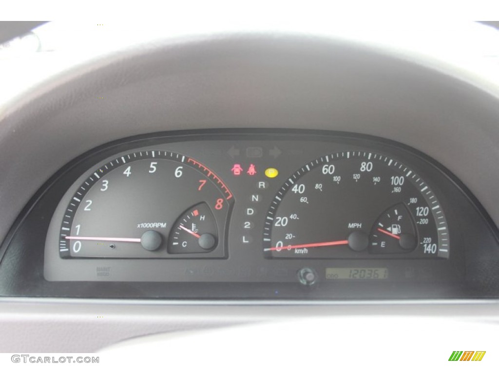 2004 Toyota Camry XLE Gauges Photos