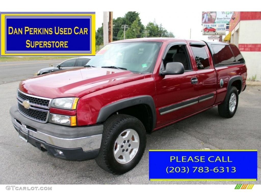 2006 Silverado 1500 Z71 Extended Cab 4x4 - Sport Red Metallic / Dark Charcoal photo #1