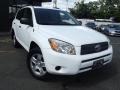 Super White - RAV4 4WD Photo No. 2