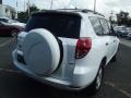 Super White - RAV4 4WD Photo No. 3