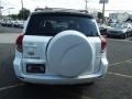 Super White - RAV4 4WD Photo No. 5