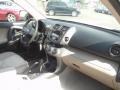 Super White - RAV4 4WD Photo No. 17