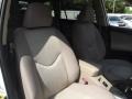Super White - RAV4 4WD Photo No. 18
