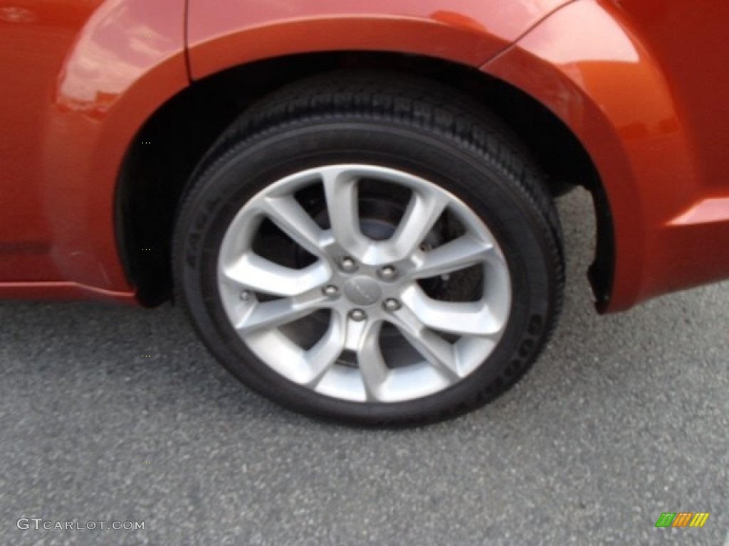 2012 Dodge Avenger R/T Wheel Photos