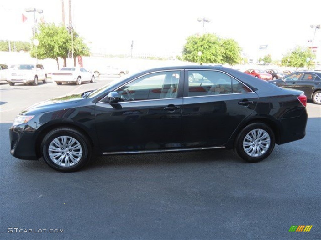 2013 Camry LE - Cosmic Gray Metallic / Ivory photo #4