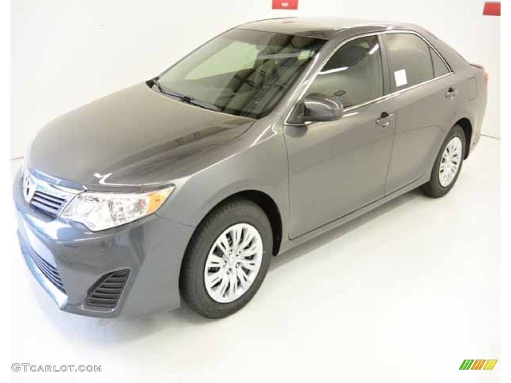 2013 Camry L - Magnetic Gray Metallic / Ash photo #3