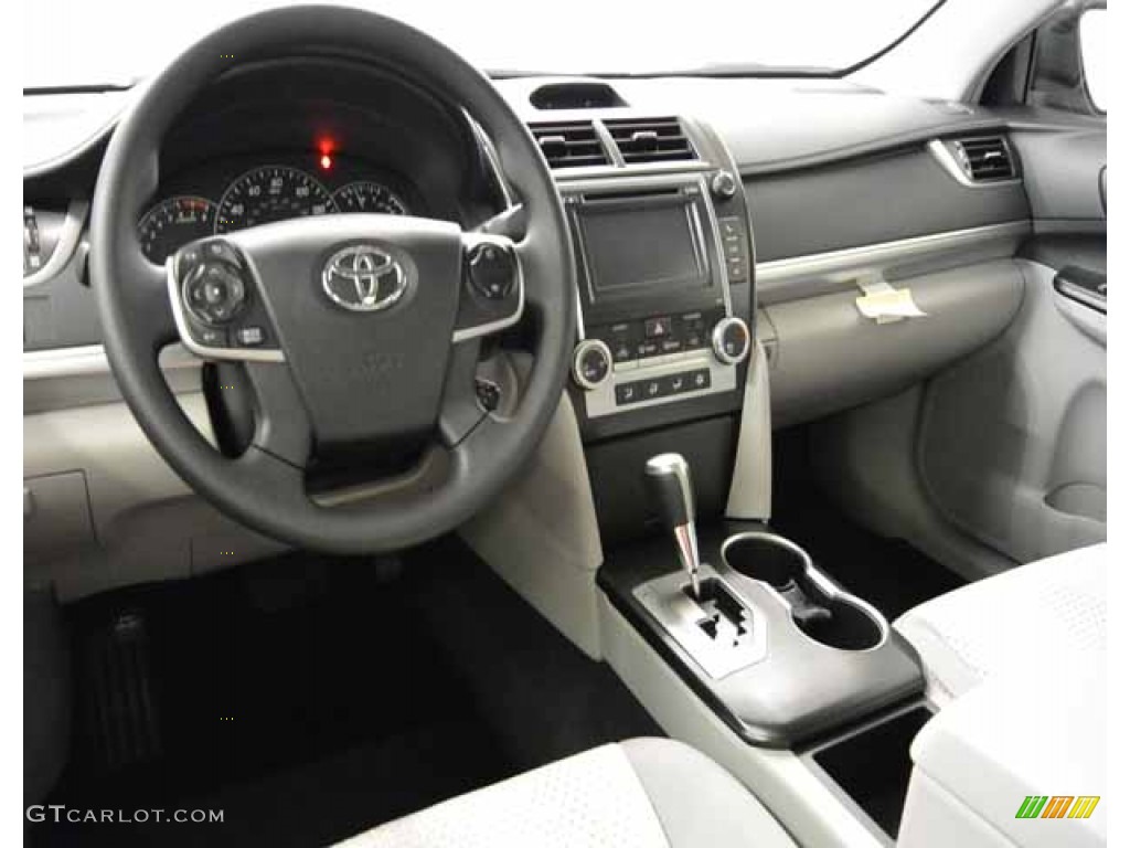 2013 Camry L - Magnetic Gray Metallic / Ash photo #5