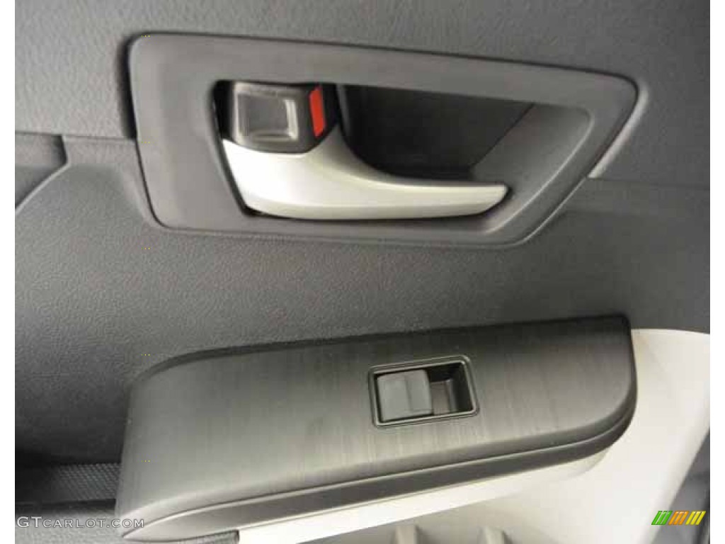 2013 Camry L - Magnetic Gray Metallic / Ash photo #7