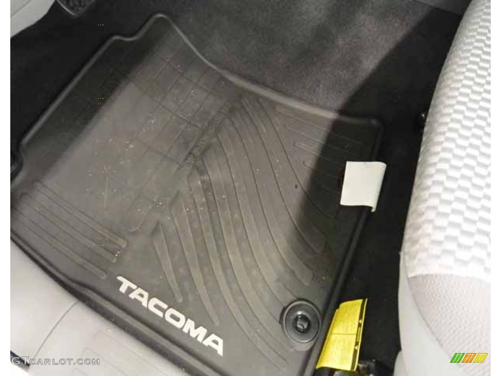 2013 Tacoma SR5 Prerunner Double Cab - Super White / Graphite photo #23