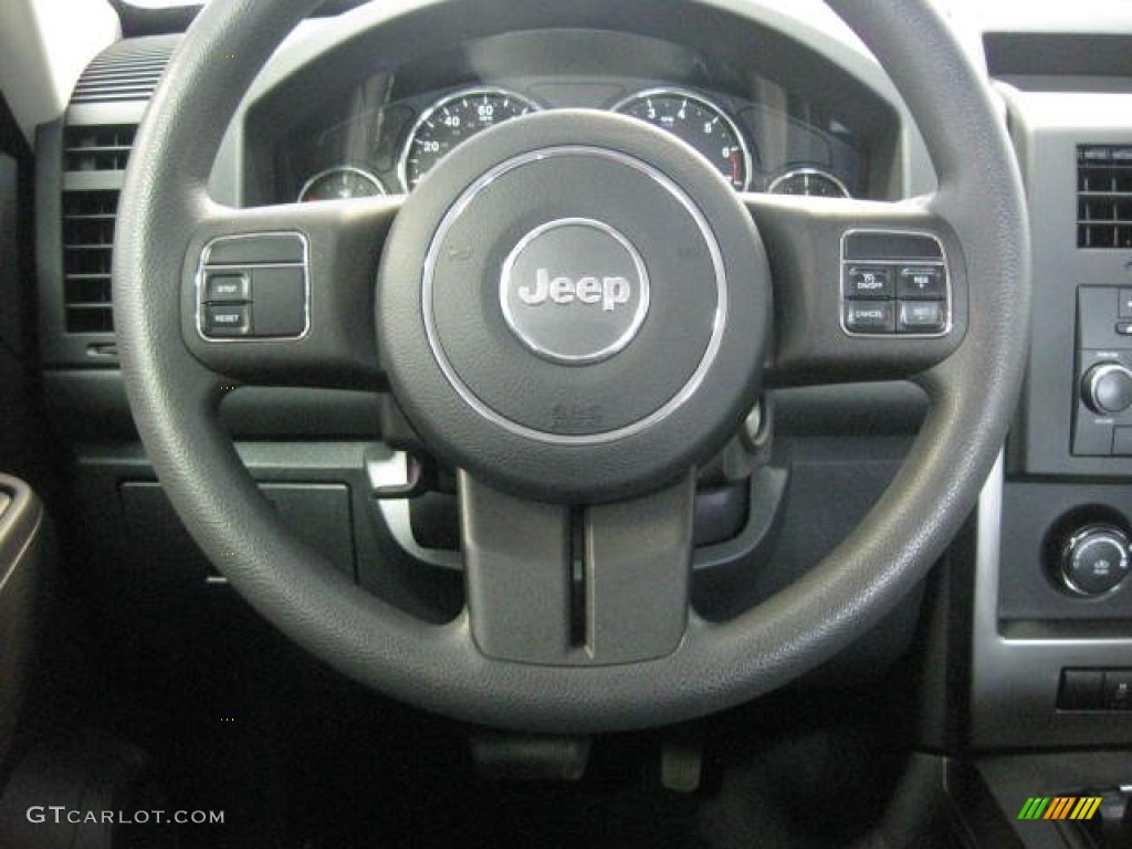 2011 Liberty Sport 4x4 - Natural Green Metallic / Dark Slate Gray photo #23