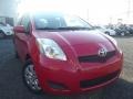 Absolutely Red - Yaris 3 Door Liftback Photo No. 2