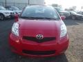 Absolutely Red - Yaris 3 Door Liftback Photo No. 7