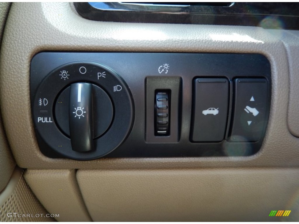 2005 Mercury Montego Premier Controls Photos