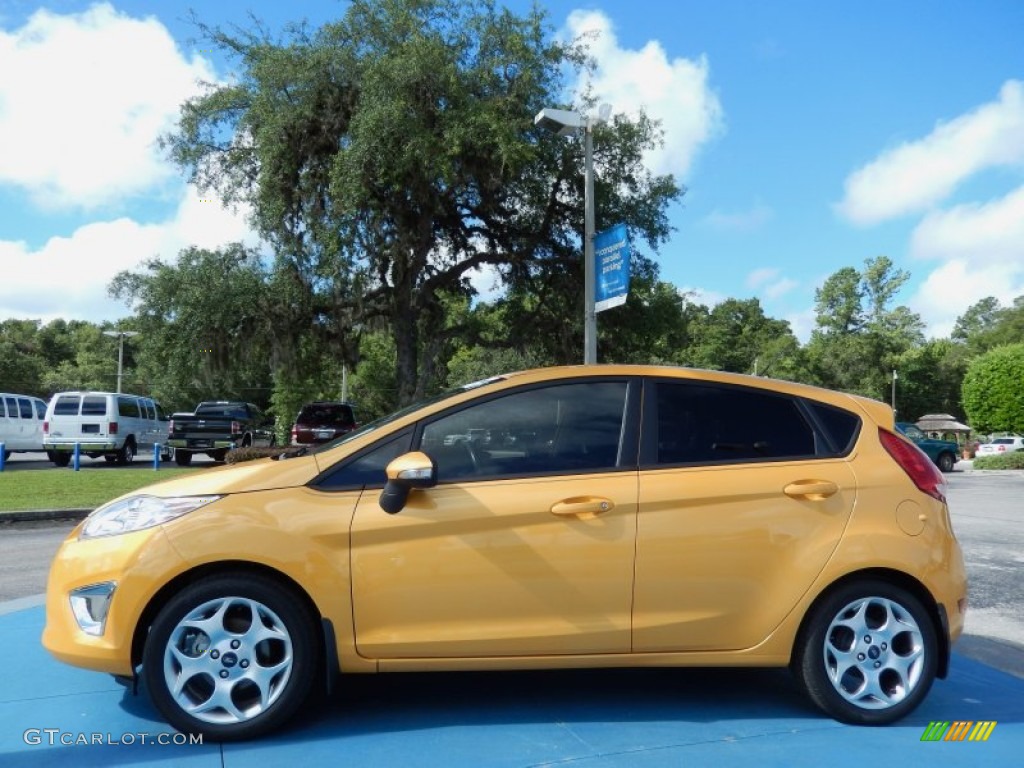 2011 Fiesta SES Hatchback - Yellow Blaze Metallic Tri-Coat / Charcoal Black/Blue Cloth photo #2
