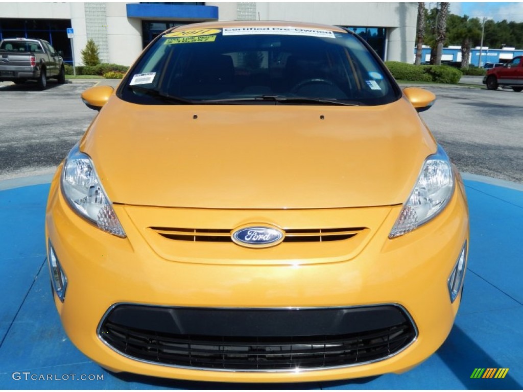 2011 Fiesta SES Hatchback - Yellow Blaze Metallic Tri-Coat / Charcoal Black/Blue Cloth photo #8