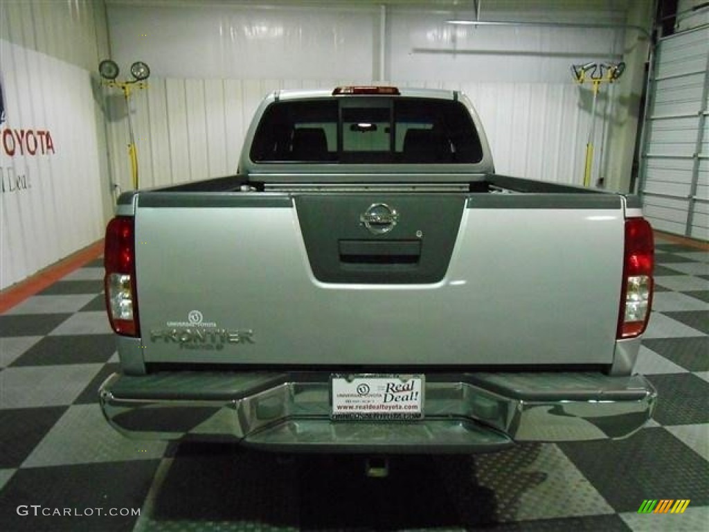 2005 Frontier Nismo King Cab - Radiant Silver Metallic / Nismo Charcoal photo #6
