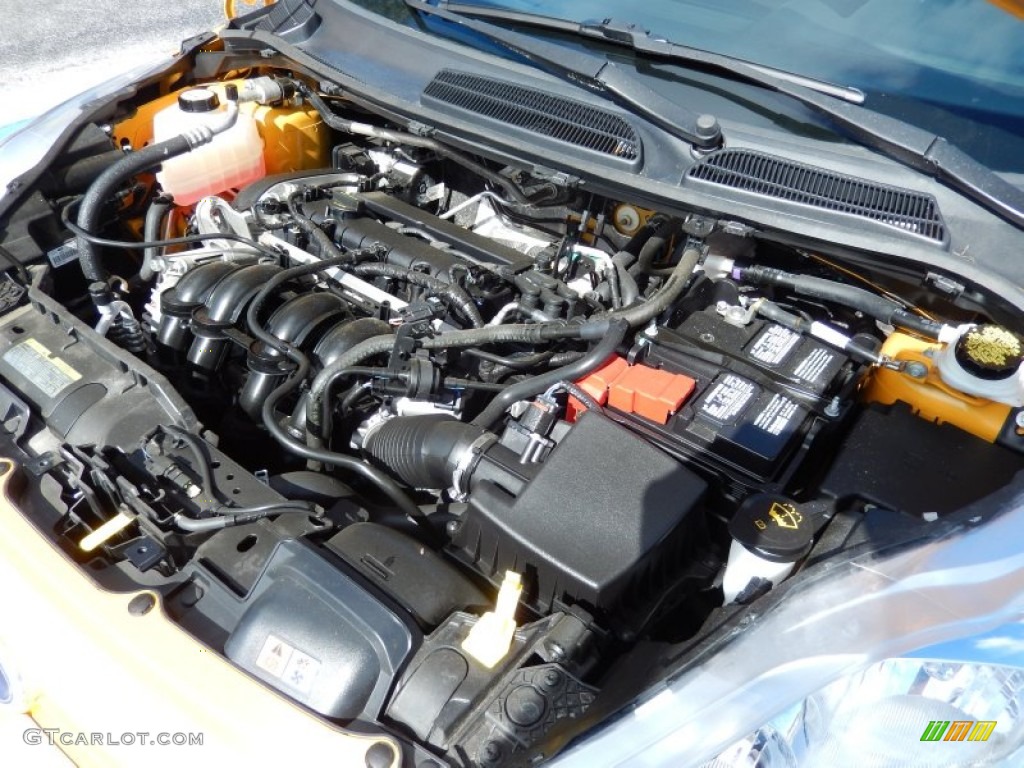 2011 Fiesta SES Hatchback - Yellow Blaze Metallic Tri-Coat / Charcoal Black/Blue Cloth photo #28