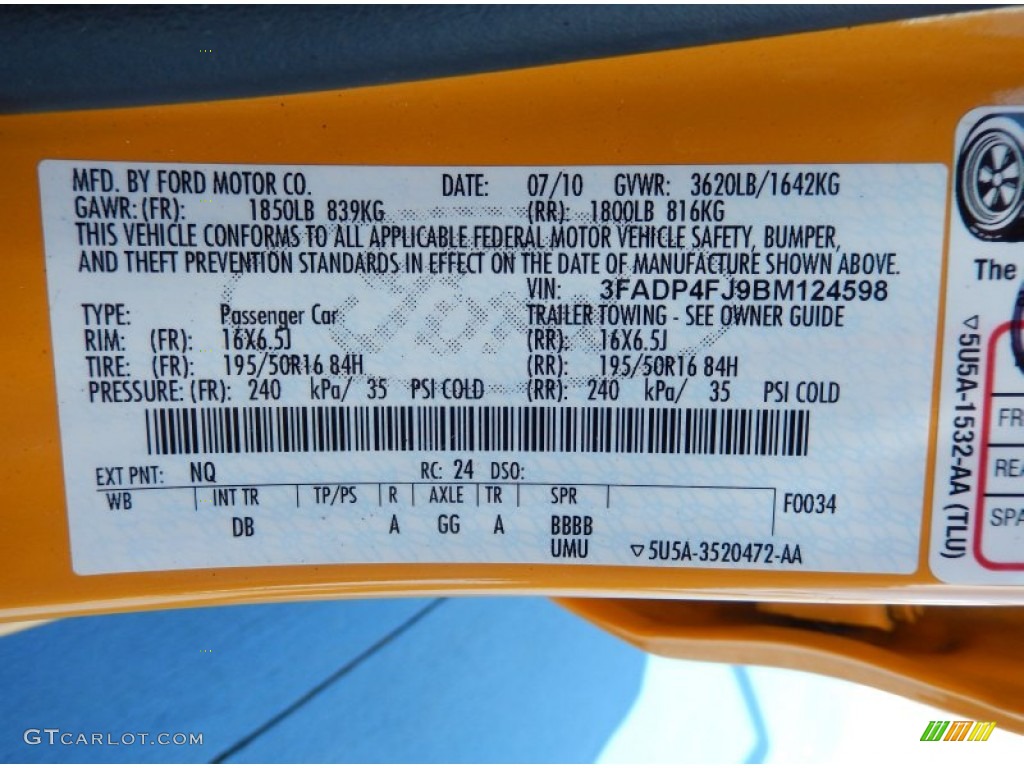 2011 Fiesta SES Hatchback - Yellow Blaze Metallic Tri-Coat / Charcoal Black/Blue Cloth photo #29