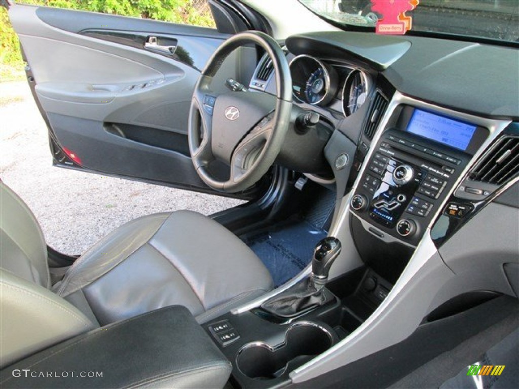 2011 Sonata Limited - Midnight Black / Gray photo #19