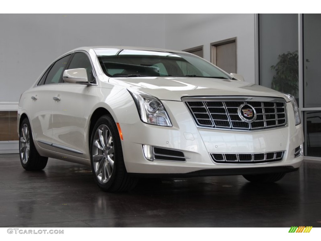 2013 Cadillac XTS Luxury FWD Exterior Photos